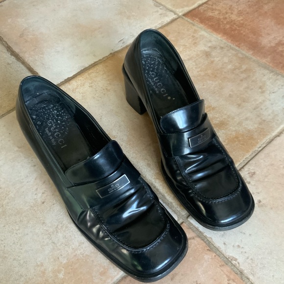 Gucci Loafers - Picture 1 of 3
